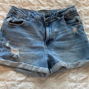 True craft Jean shorts